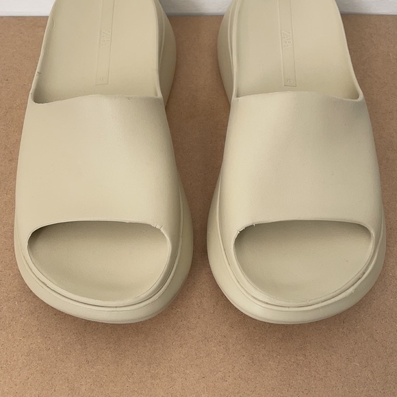 Zara Chunky Oversized Platform Slides Y2K Size 9 - Picture 3 of 9
